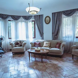 Hotel de apartamente Luxuria, Bucureşti